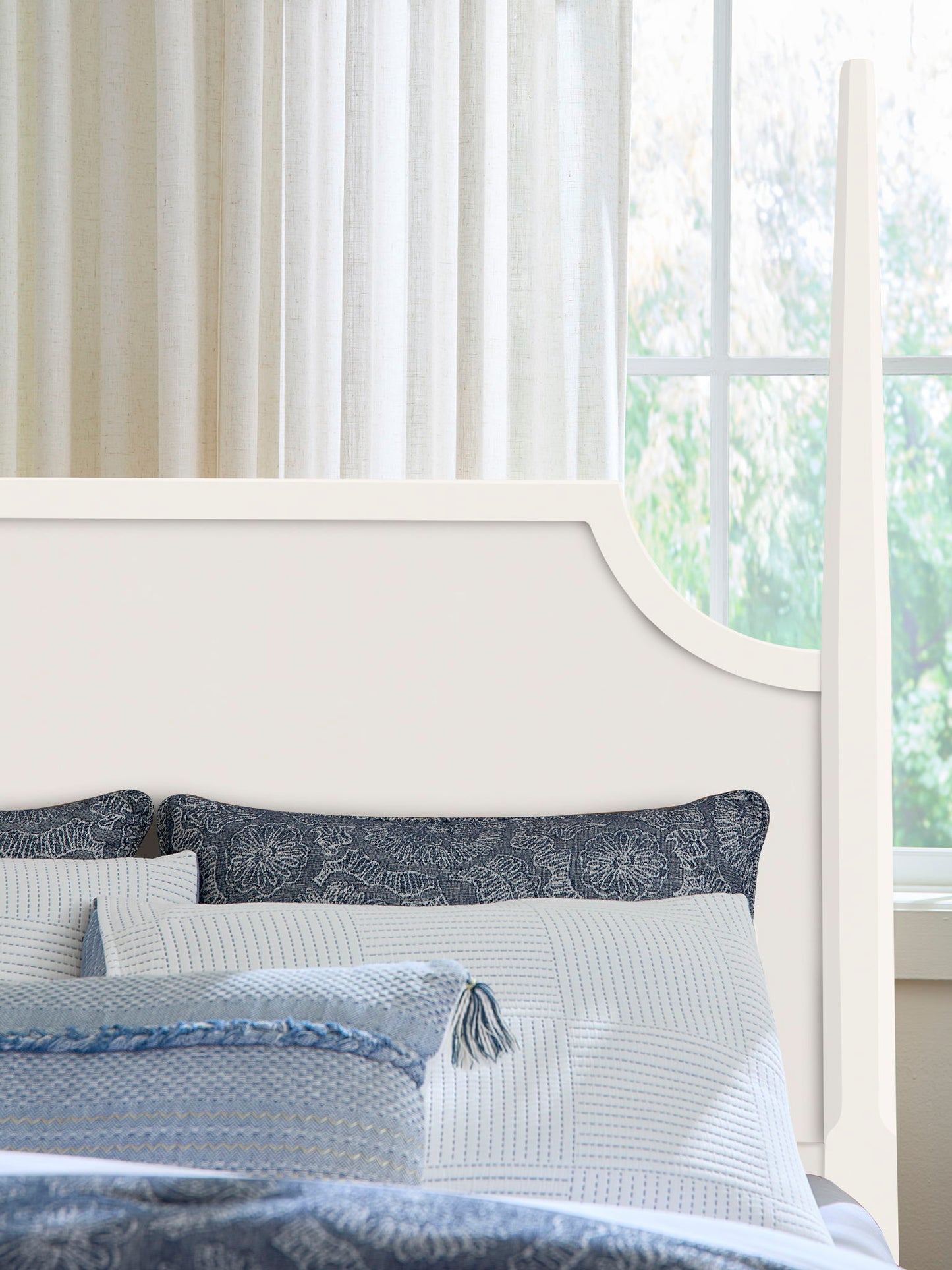 Tide & Timber - Pencil Poster Headboard 4/6 - White Maple