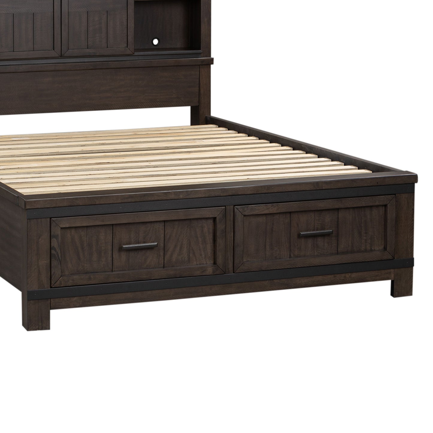 Thornwood Hills - Queen Storage Footboard - Rock Beaten Brown