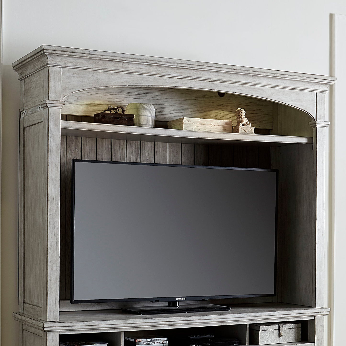 Heartland - Entertainment Hutch - Antique White / Tobacco Tops