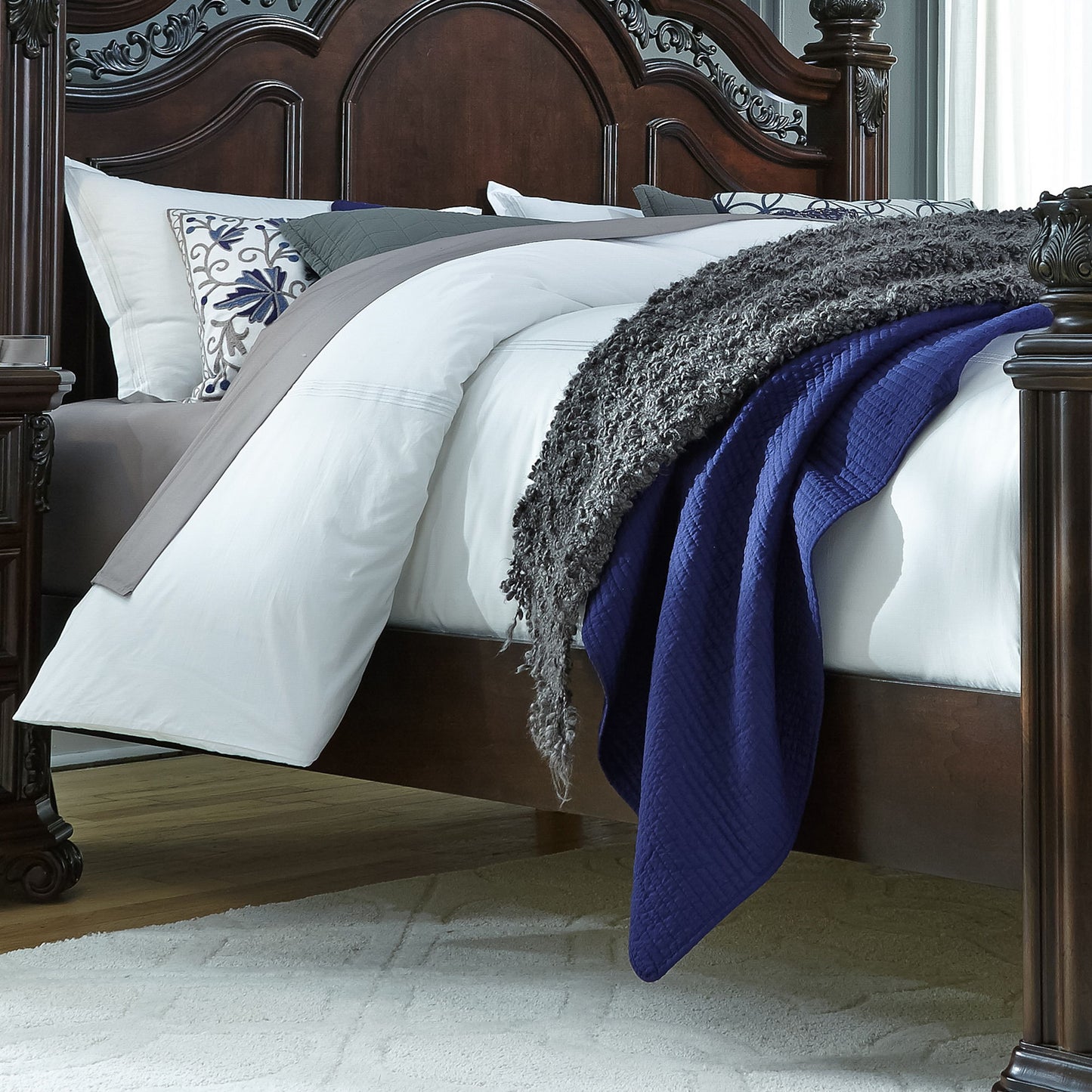 Messina Estates - Queen Poster Rails - Cognac