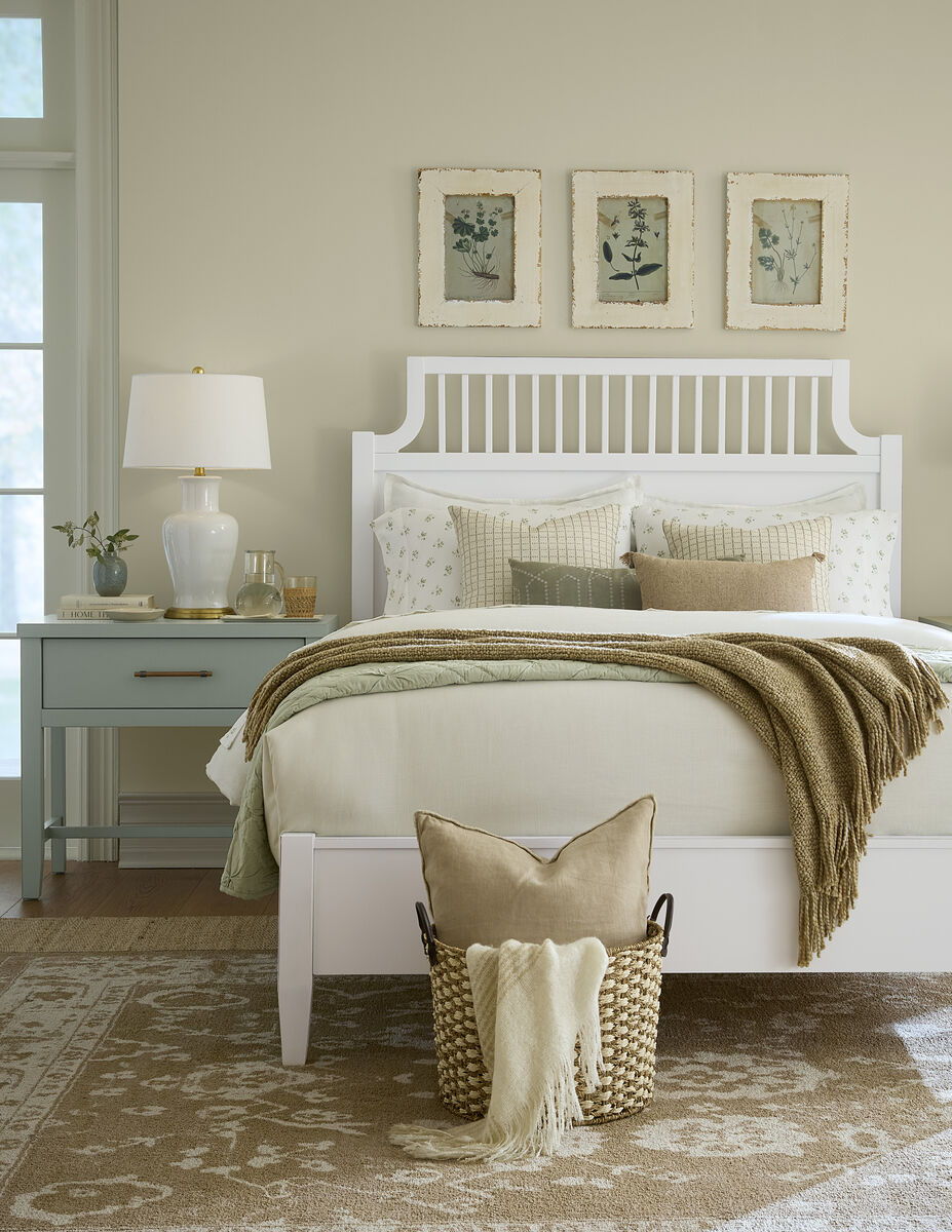Pure Maple - King Garden Footboard - Cottage White