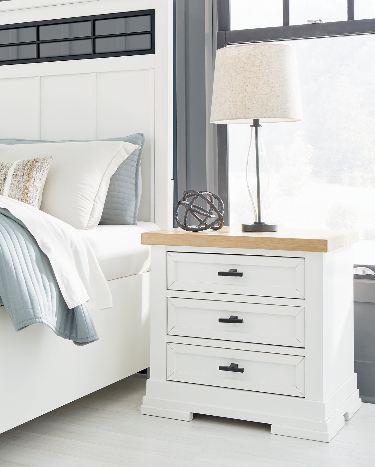 Ashbryn King Panel Storage Bed with Mirrored Dresser, Chest and Nightstand