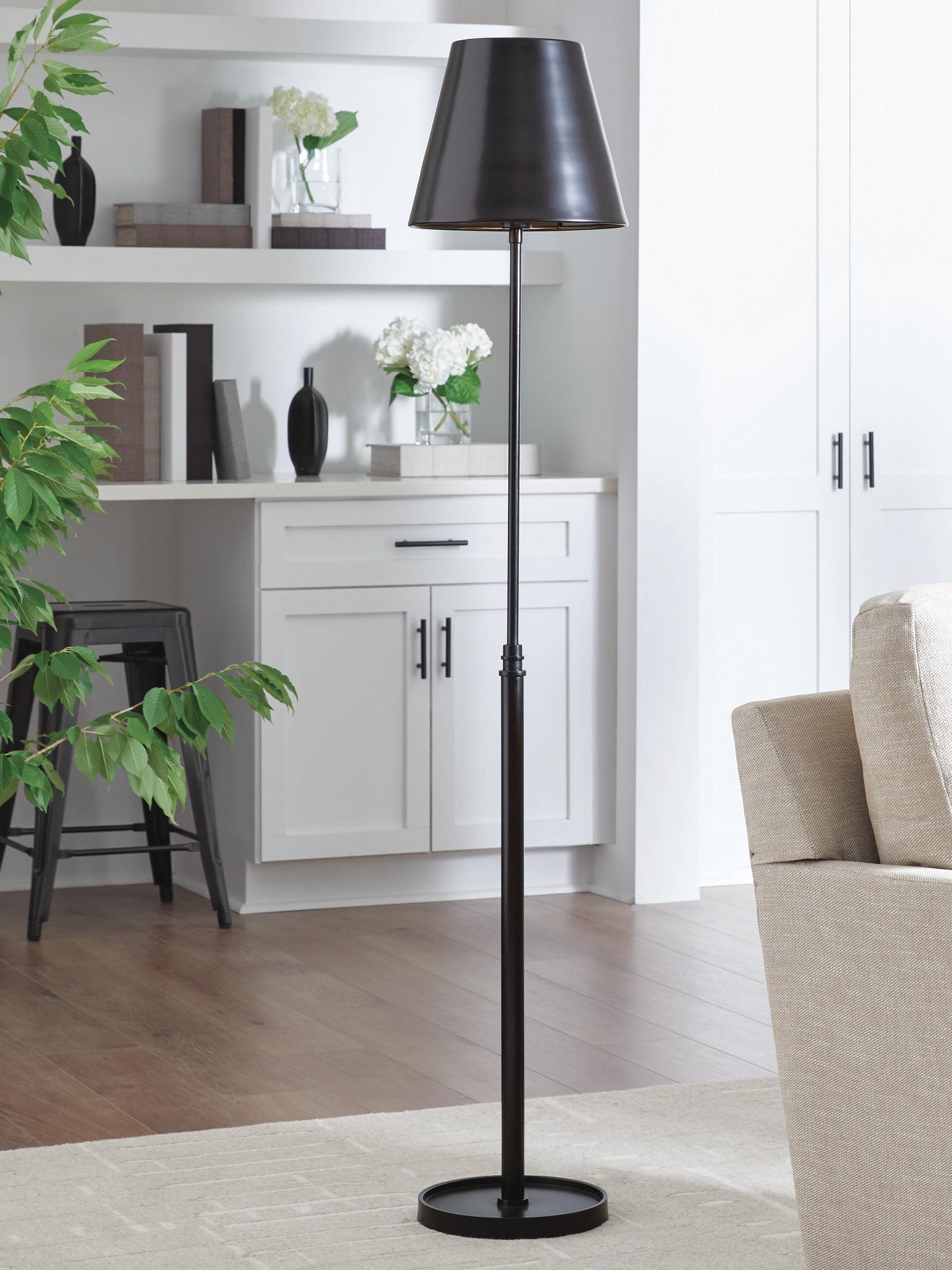 Wimner Metal Floor Lamp (1/CN)