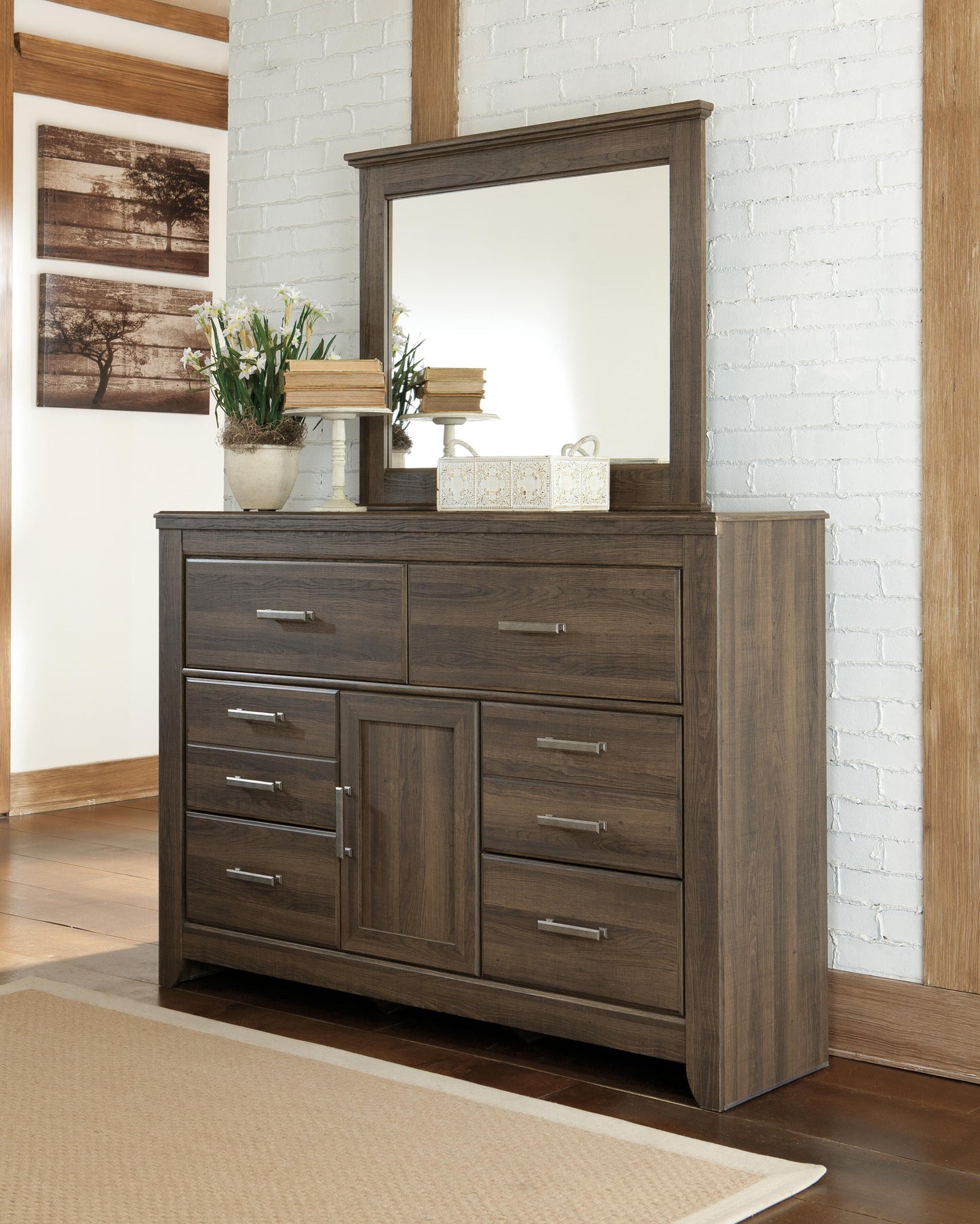 Juararo Queen Panel Headboard Bed with Mirrored Dresser, Chest and Nightstand