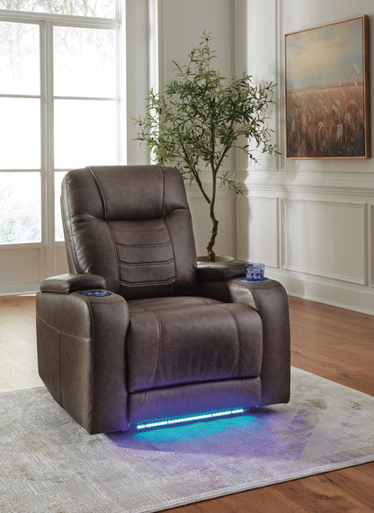 1610413