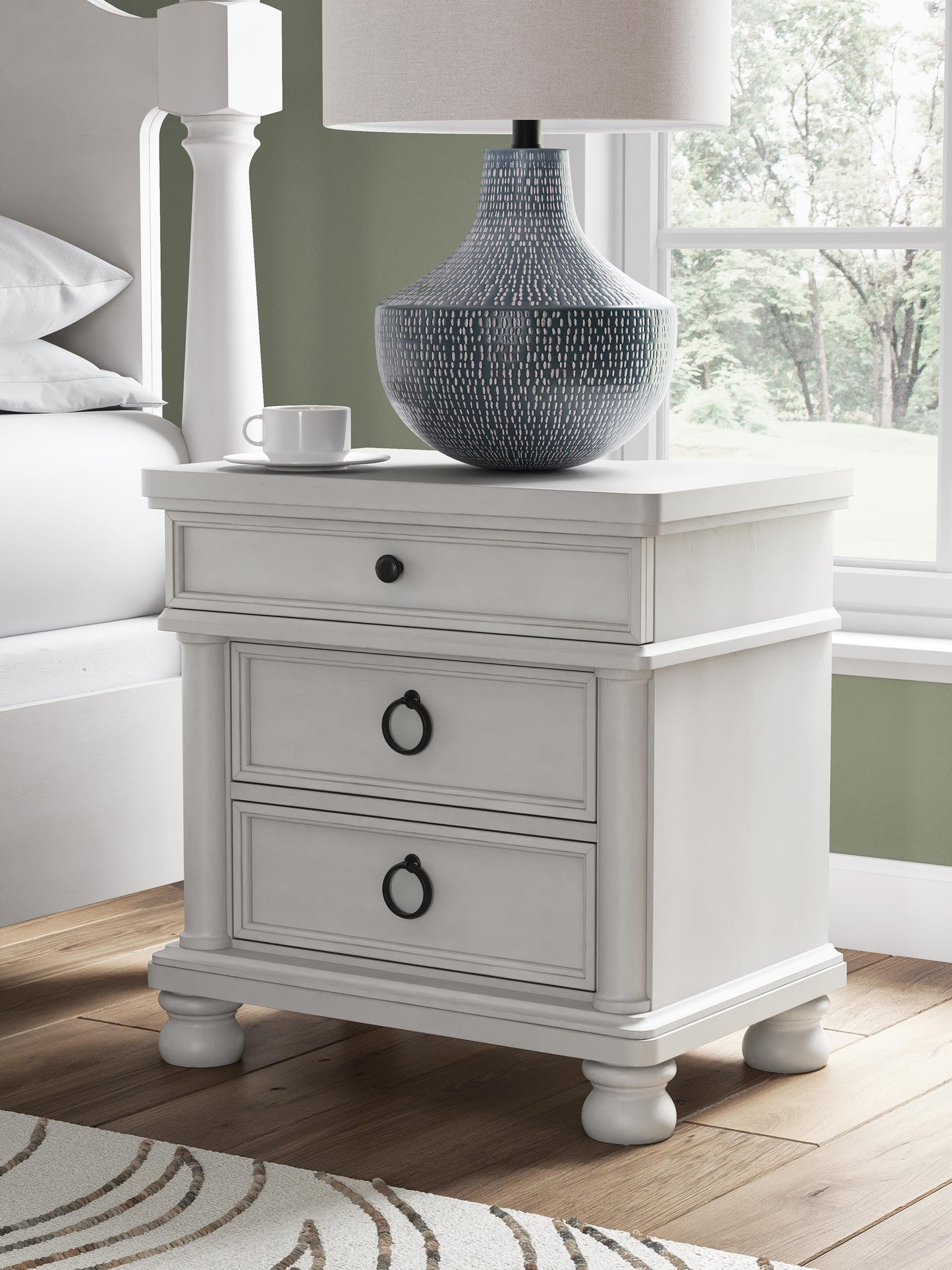Chadworth California King Poster Bed, Dresser, Mirror and Nightstand